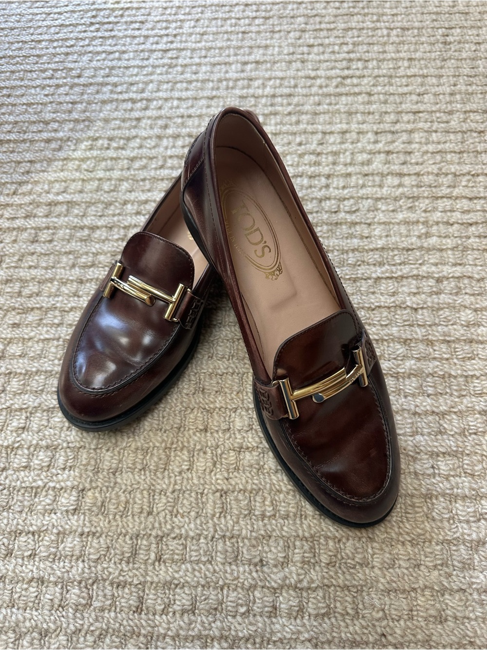 Tod’s Women’s Leather Brown & Gold Classic Loafer Sz 38.5